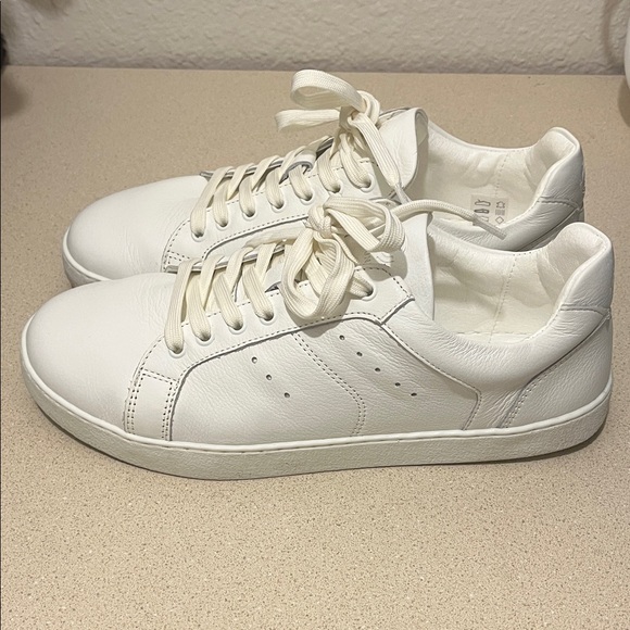 Groundies White Sneakers women size 40 - Picture 3 of 7